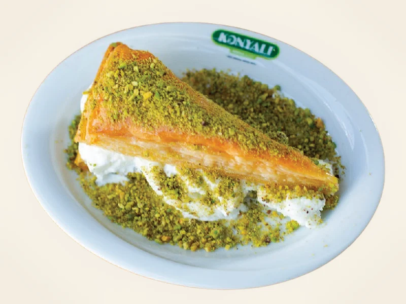 بقلاوة مع آيس كريم