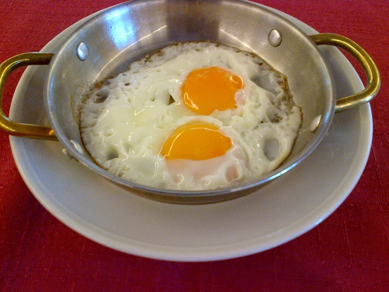 Fried Eggs (Sunny Side Up)