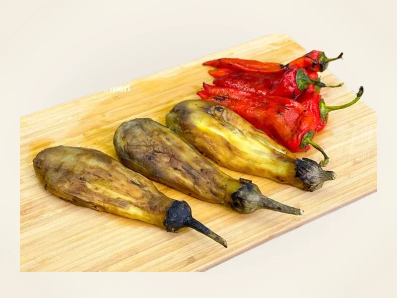 Közlenmiş Patlıcan ve Biber
