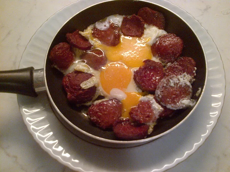 Sucuklu Yumurta